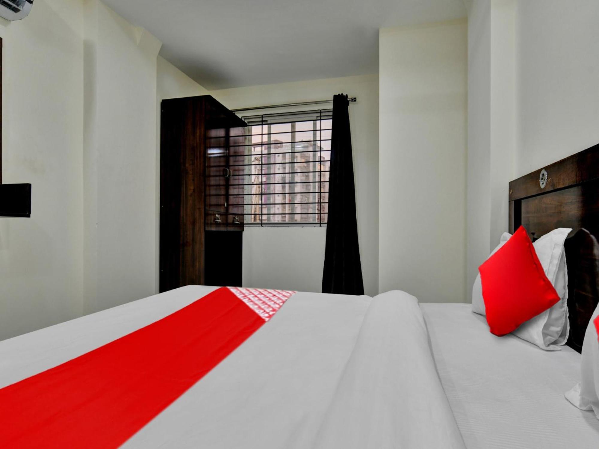 Oyo Hotel Dr Greens Indore Exterior foto